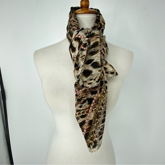 "COLLECTION 18" Multi-color SCARF Geometric Leopard Print 35x35 - Picture 6 of 6